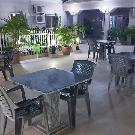 Prince Hotel Кано Экстерьер фото